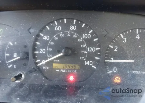 2000 Toyota Camry Le from USA, damaged, VIN 4T1BG22K6YU954332
